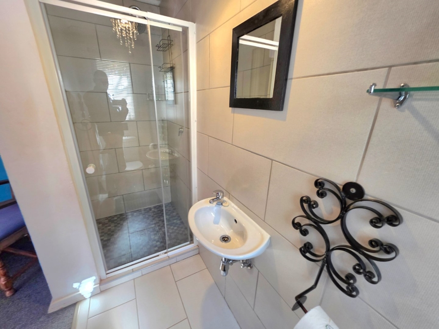 7 Bedroom Property for Sale in Clarens Free State